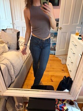 J Brand Dark Wash Skinny Jeans Size 27 Mid Rise Classic Stretch Denim